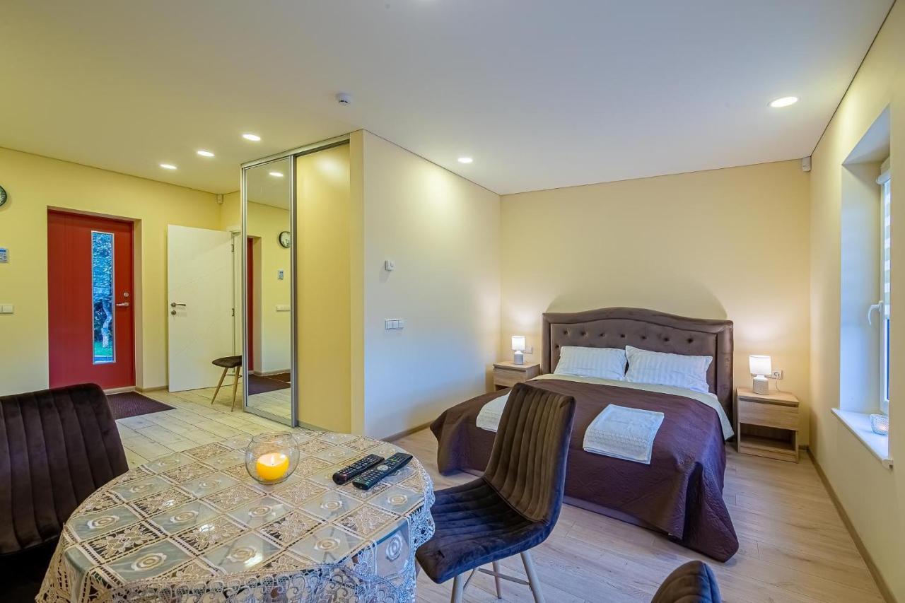 Liux Apartamentai Каунас Екстер'єр фото